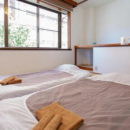 Reina'S Guest House